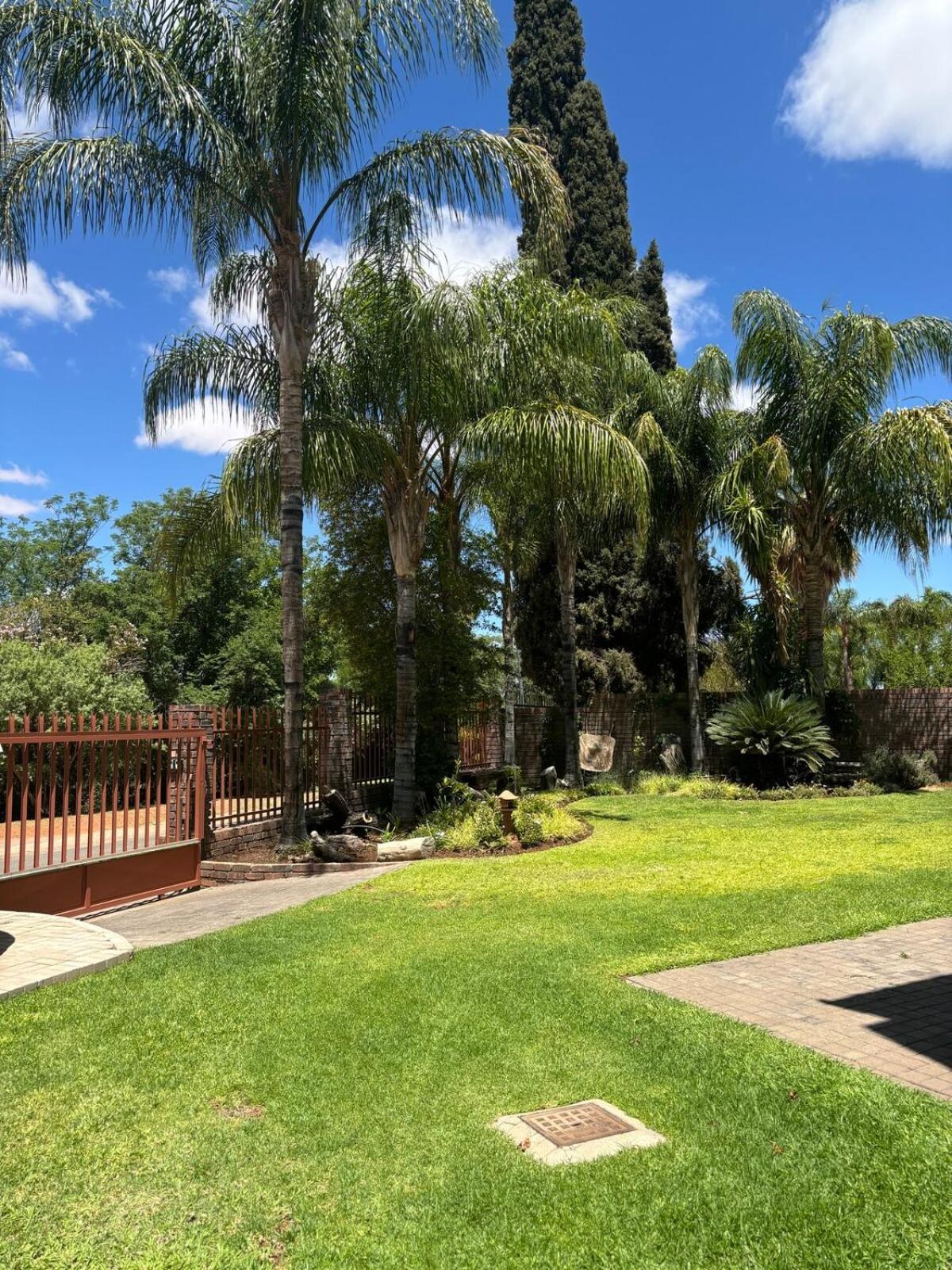 Steenbok Self Catering Apartment Upington